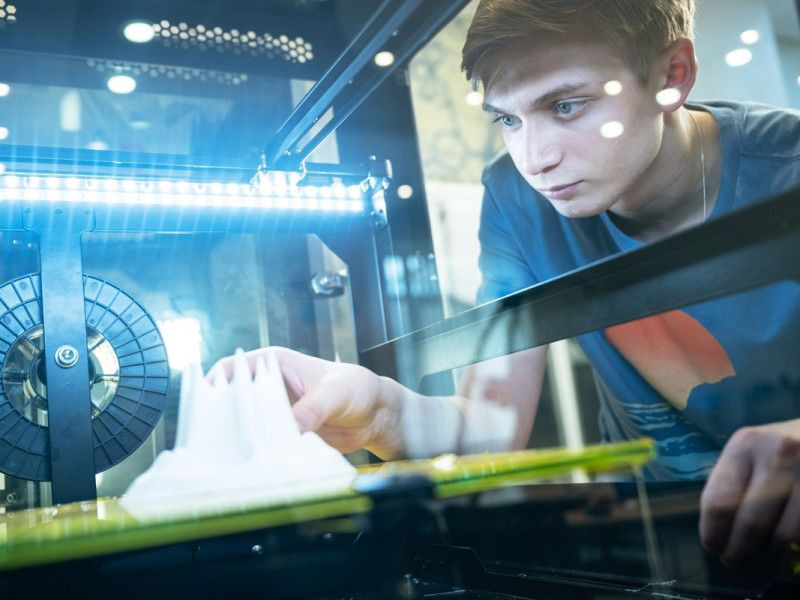 Второй год подряд «Газпром нефть» становится самым востребованным работодателем среди индустриальных компаний — HeadHunter