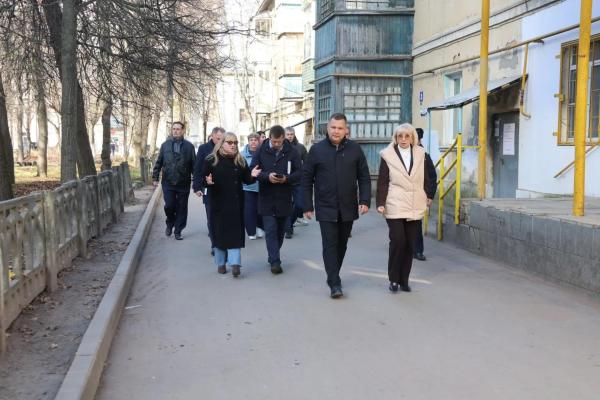 Власти Рязани подготовят проект парковки и перехода у школы № 45