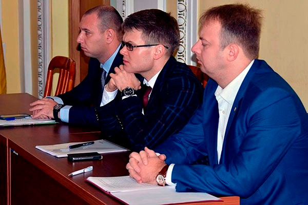 Конкурсная комиссия выдвинула на депутатское голосование всех трех кандидатов в главы администрации Рязани
