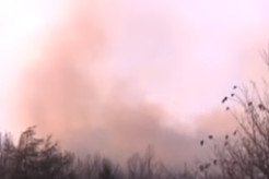 На оборонном заводе в Сербии прогремело два взрыва. Видео