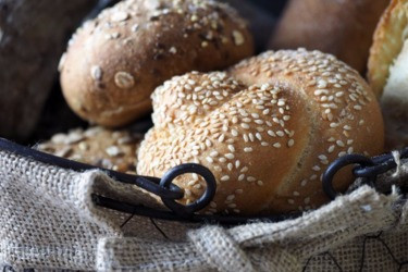 Рязанцам предложили выбрать самый вкусный каравай и наиболее обаятельное животное «Спожинок»