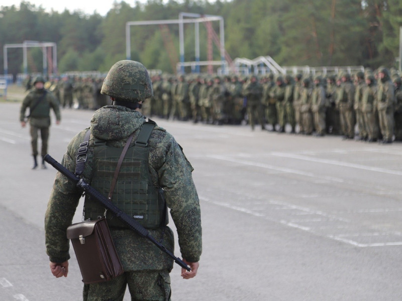 СМИ сообщили о подготовке к набору 400 тысяч военных в России СМИ сообщили о подготовке к набору 400 тысяч военных в России
