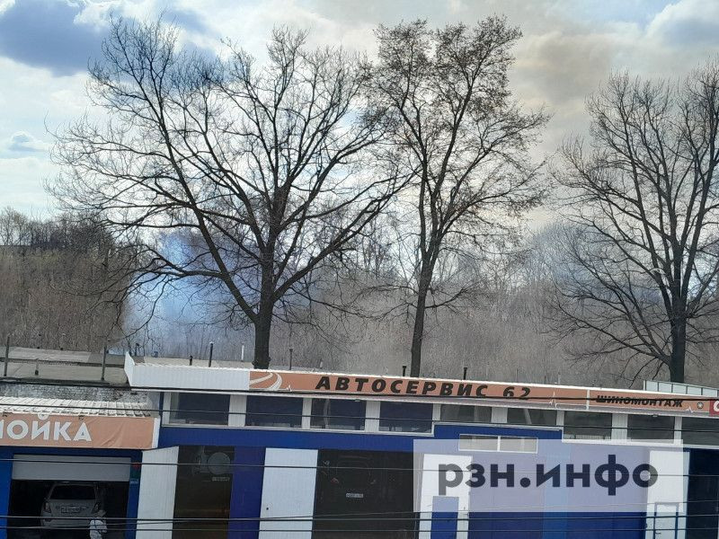 В Рязани на Северном переулке загорелся нежилой дом В Рязани на Северном переулке загорелся нежилой дом