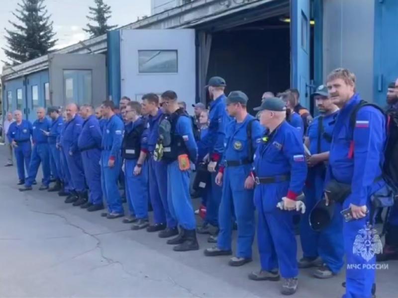 К месту ЧП на рязанском предприятии направили еще 100 спасателей