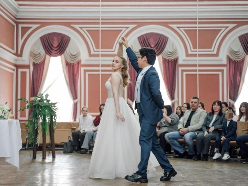 В РГУ имени Есенина впервые прошла церемония бракосочетания