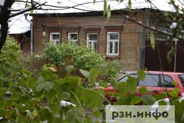 Дачные выходные опаснее для спины, чем офис — остеопат