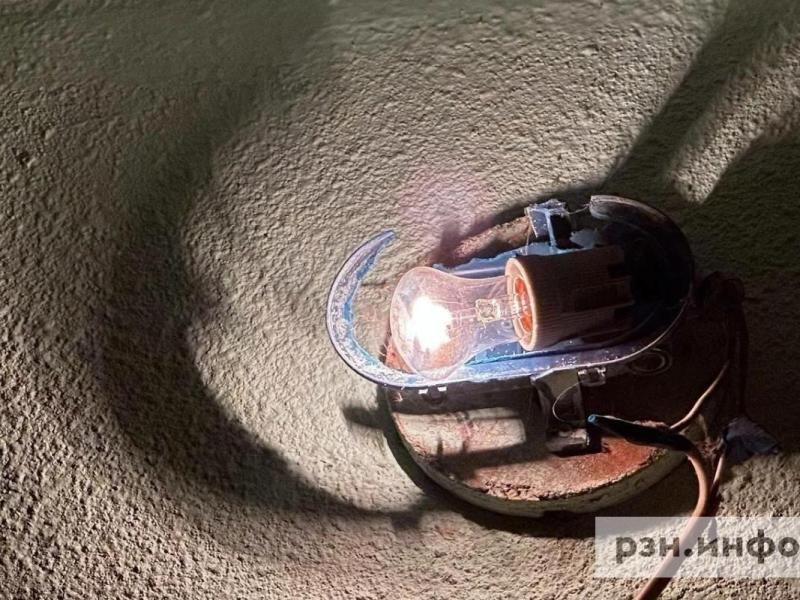 В Рязани на нескольких улицах вновь появился свет, восстановление продолжается