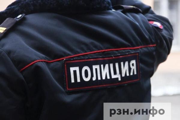 В Рязани двое молодых людей украли ингредиенты для роллов из «островка» в ТЦ