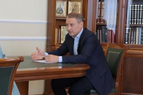 Председатель облдумы Аркадий Фомин об антителах, детских выплатах и собачьей дружбе