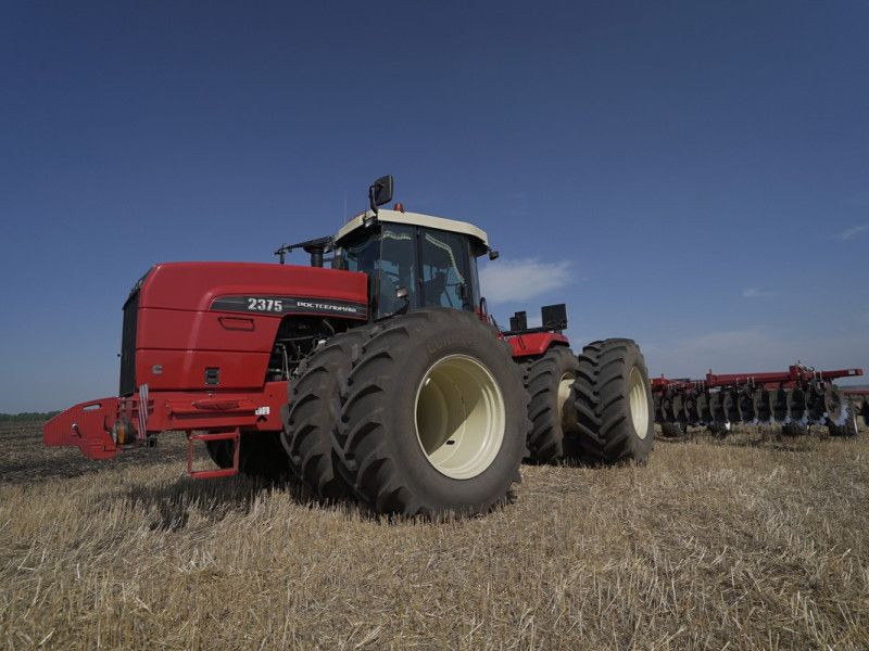 Трактор Ростсельмаш 2375 — агромашина с отличной репутацией