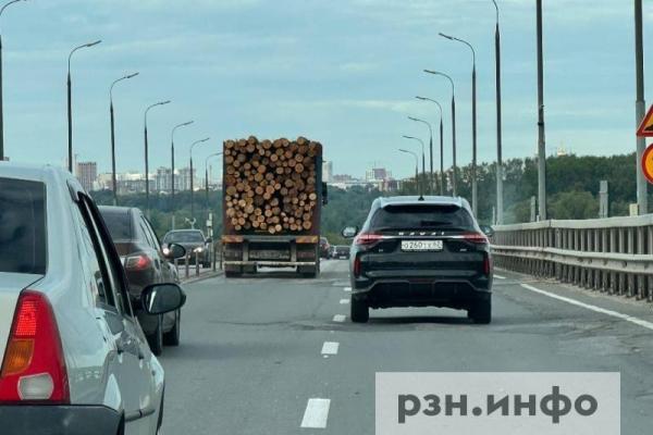 Как большегрузы и власти в Рязани приближают разрушение Солотчинского моста